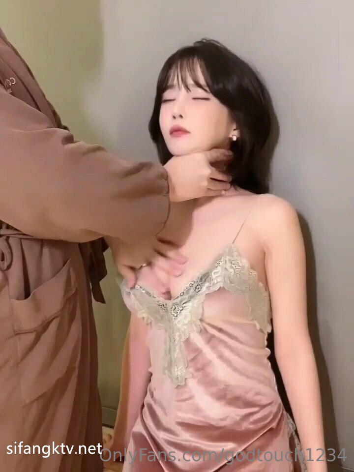 ROE-165【我已经 满脑子都是你的事了...】在旅行地和丈夫带来的继子 一色桃子